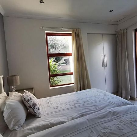 Somona Guest House Johannesburg Ngoại thất bức ảnh