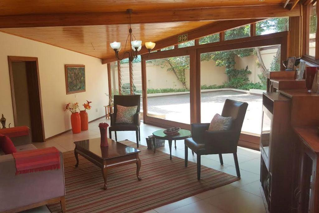 Somona Guest House Johannesburg Ngoại thất bức ảnh